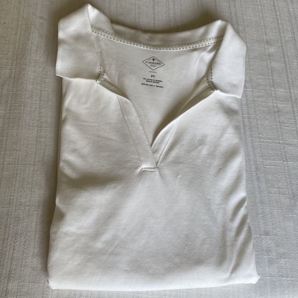 3/$39 - NWOT White St. John’s Bay Collared Short Sleeve Shirt, Size 2X